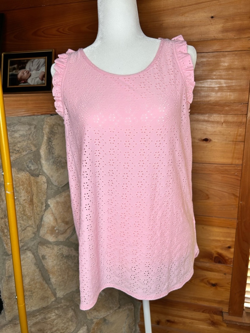 SSYS Light Pink Eyelet Ruffle Racerback Active Tank Top - Picture 5 of 10
